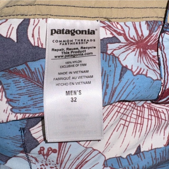 Patagonia 🌺 Board Shorts Mens Size 32 Wavefarer Printed Floral Palm Hawaiian - Picture 5 of 6